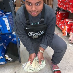 Meet your Posher, Tyrone